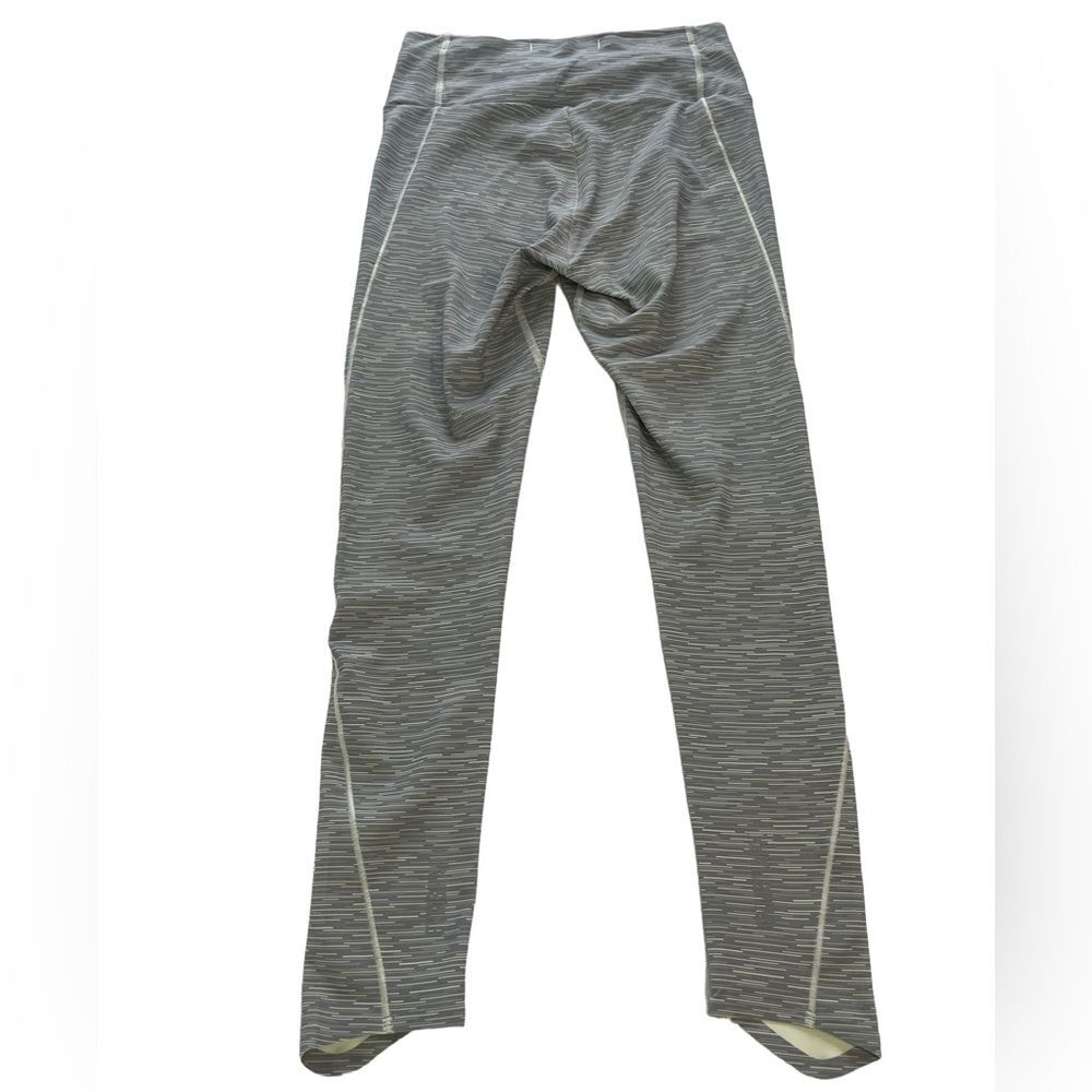 Gymshark Speed High Waist Leggings in Smokey (grayish green) Women’s Size Small - Picture 9 of 15
